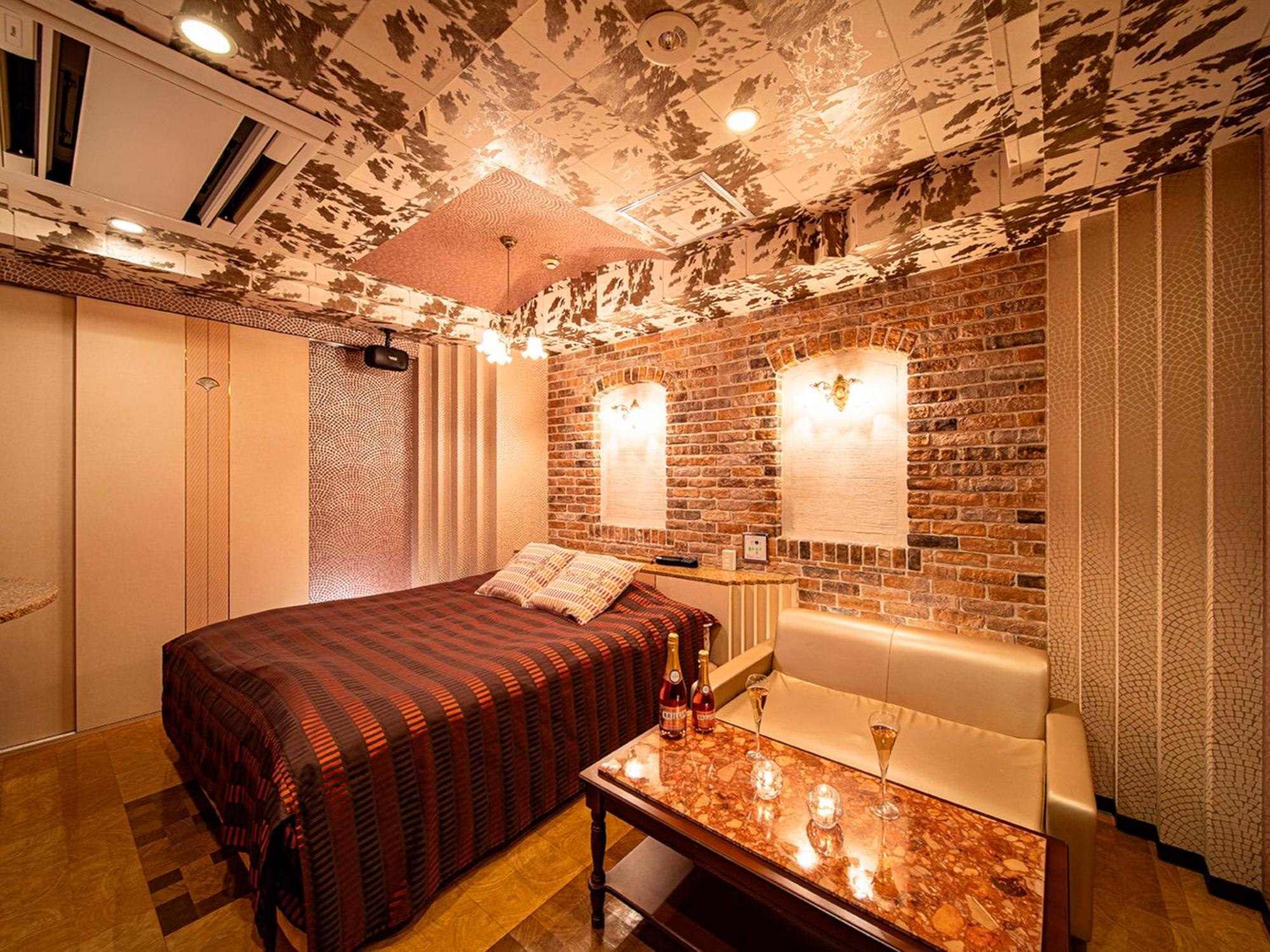 Roselips Tsuruhashi ローズリップス鶴橋 Hotel Osaka Exterior photo