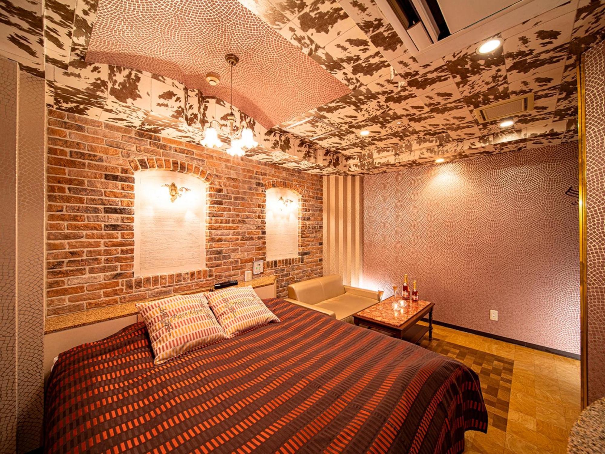 Roselips Tsuruhashi ローズリップス鶴橋 Hotel Osaka Exterior photo